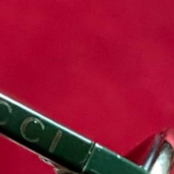 New Gucci sunglasses with case - Picture 4 of 6